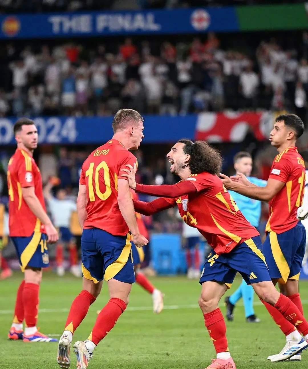 热血澎湃!欧洲足球国际赛事擦出火花 热血澎湃!欧洲足球国际赛事擦出火花