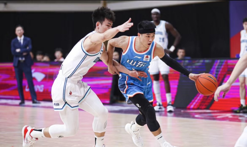 四川队翻盘国王，陶汉林高光表现