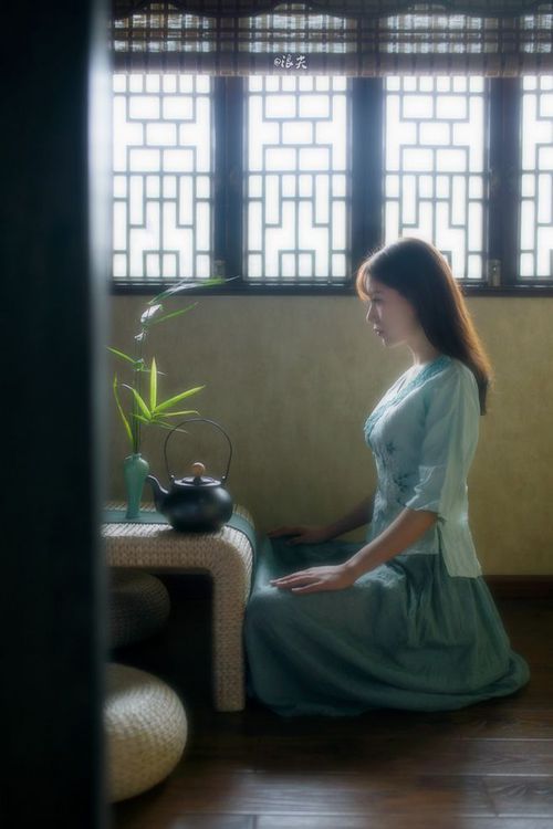 当绿茵场化为季后赛之夜,厄德高的持续杀伤艺术